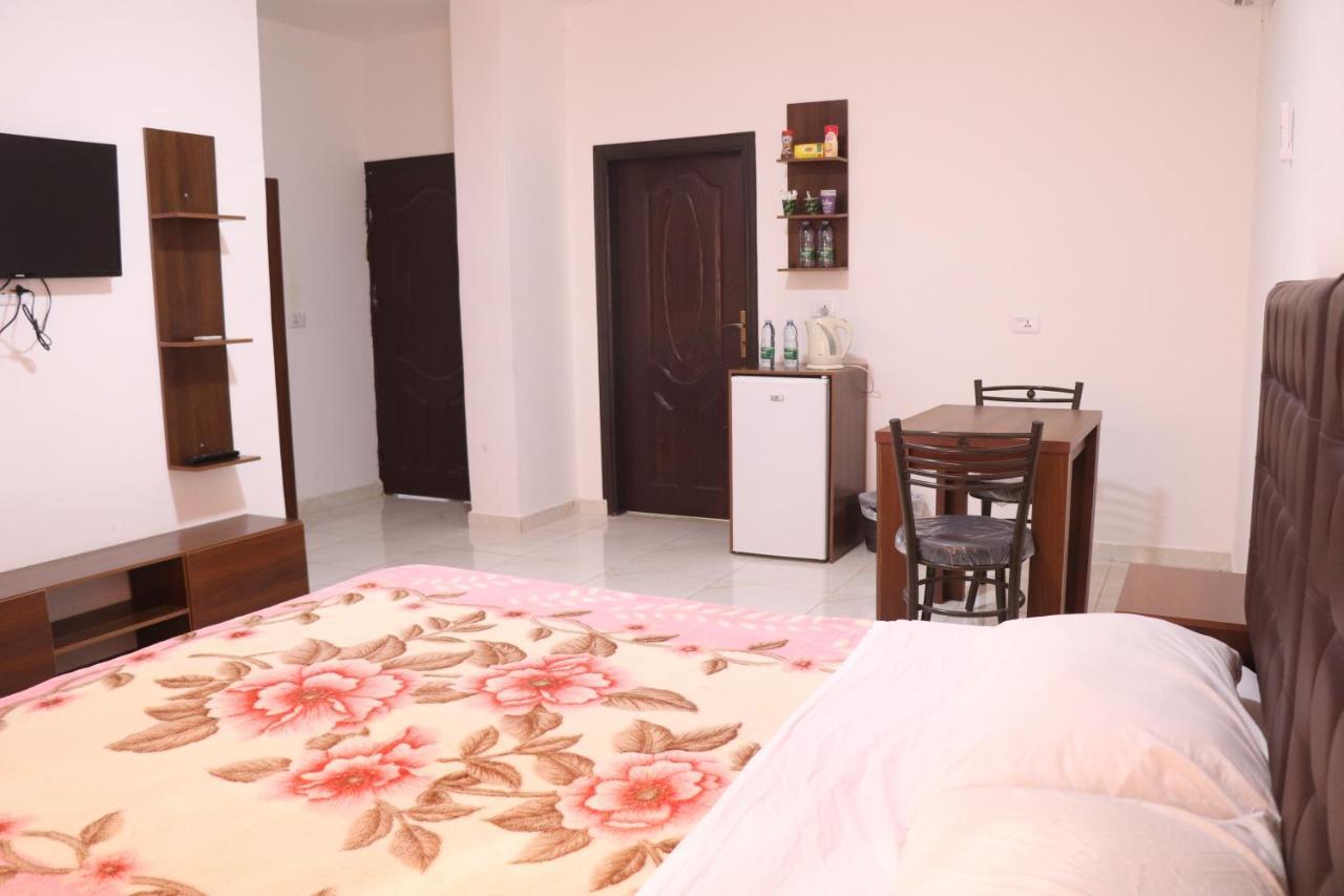 Faraseen Apartments Al Qastal Εξωτερικό φωτογραφία